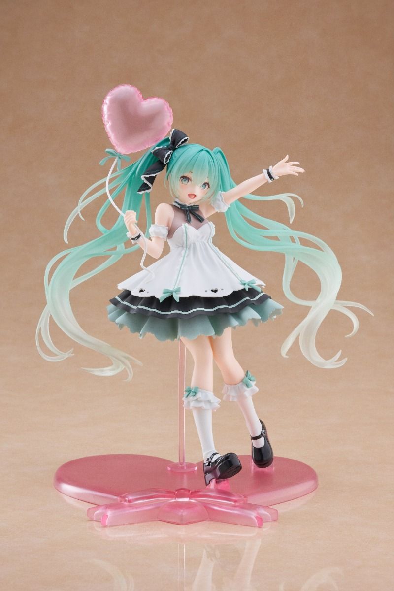 BACK ORDER – HATSUNE MIKU AMP+ FIGURE - HATSUNE MIKU BIRTHDAY 2025 (PARTY VER.)