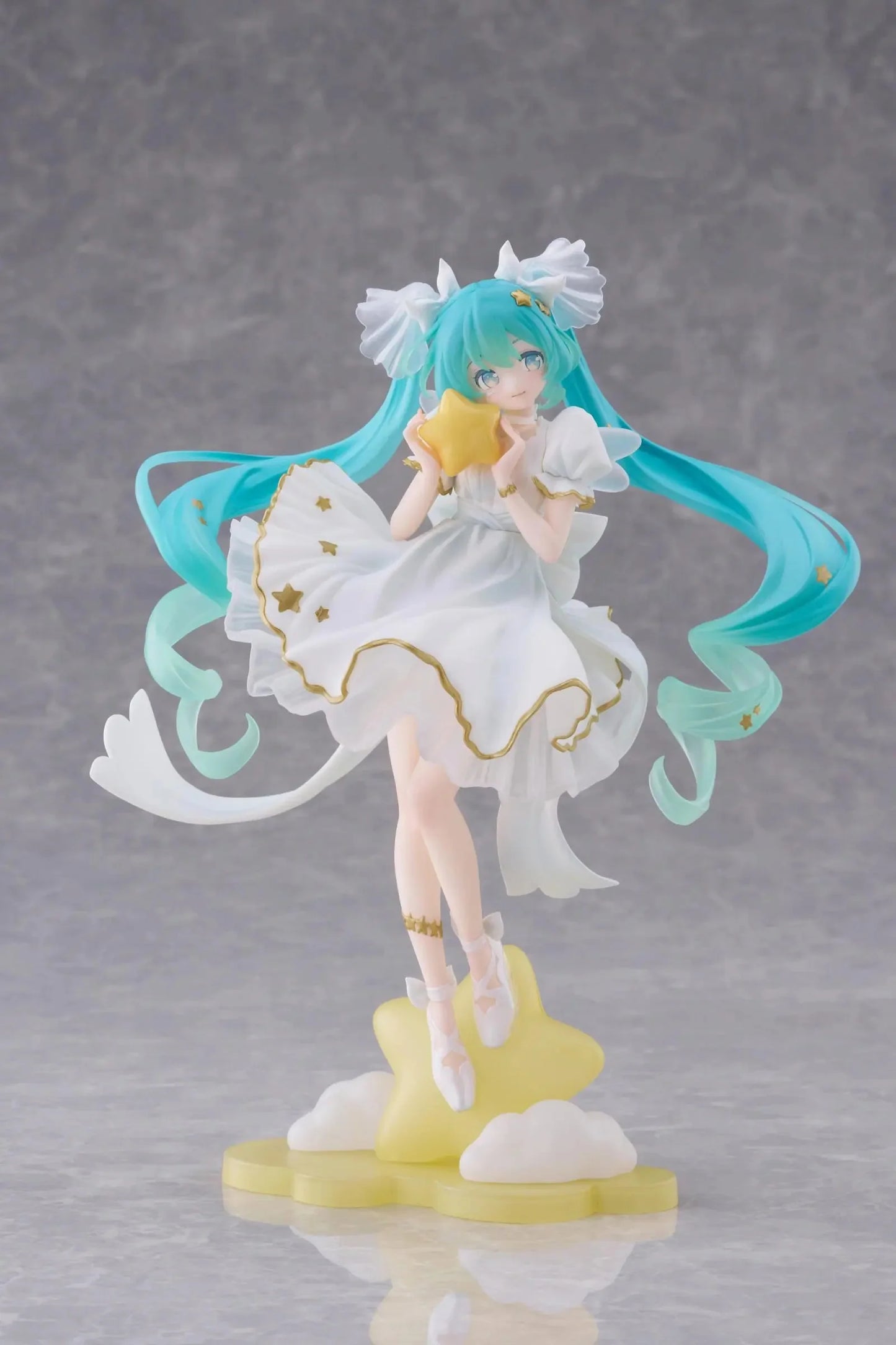 PRE ORDER – HATSUNE MIKU - AMP+ FIGURE - HATSUNE MIKU BIRTHDAY 2026 (STAR DREAMY VER.)