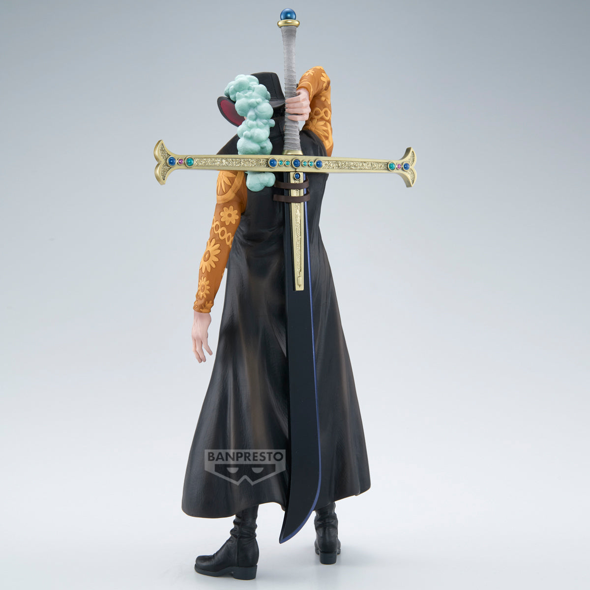 PRE ORDER – ONE PIECE PREMIUM - DRACULE MIHAWK - (THE BRUSH)