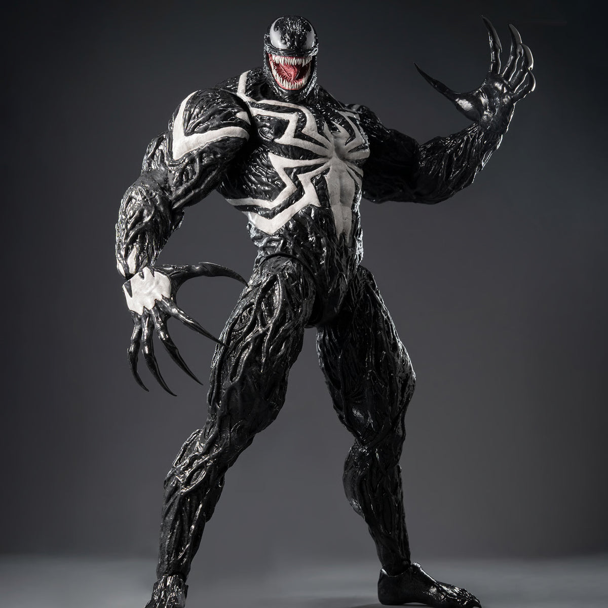 PRE ORDER – MARVEL'S SPIDER-MAN 2 - DLX VENOM - (STANDARD EDITION)