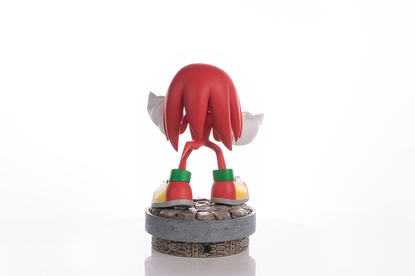 PRE ORDER – SONIC THE HEDGEHOG - MODERN KNUCKLES