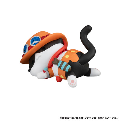 PRE ORDER – MEGA CAT PROJECT ONE PIECE NYAN PIECE NYAN! STICKIE! (SET OF 8)