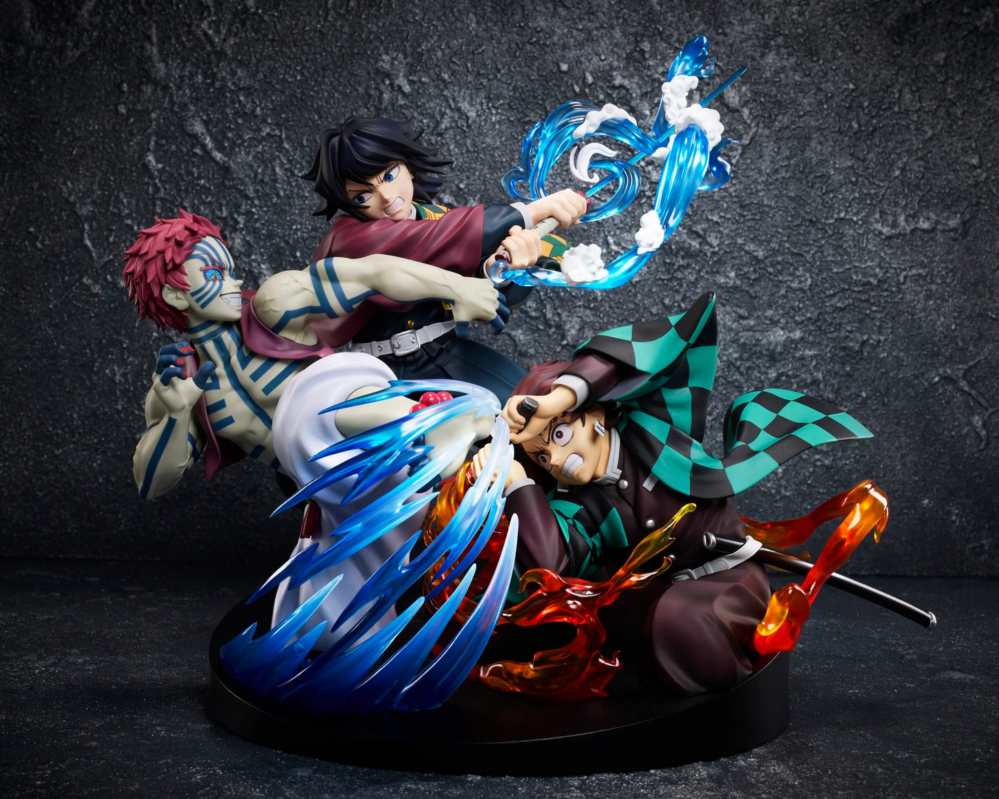 PRE ORDER – DEMON SLAYER: KIMETSU NO YAIBA - TANJIRO KAMADO & GIYU TOMIOKA & AKAZA - FIGURE