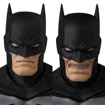 PRE ORDER – MAFEX - BATMAN HUSH BLACK VER. (REISSUE)