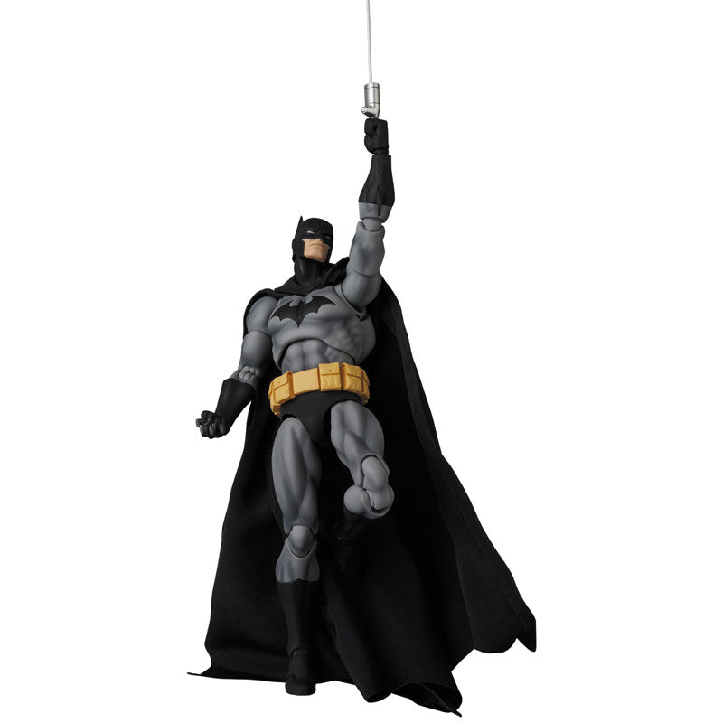 PRE ORDER – MAFEX - BATMAN HUSH BLACK VER. (REISSUE)