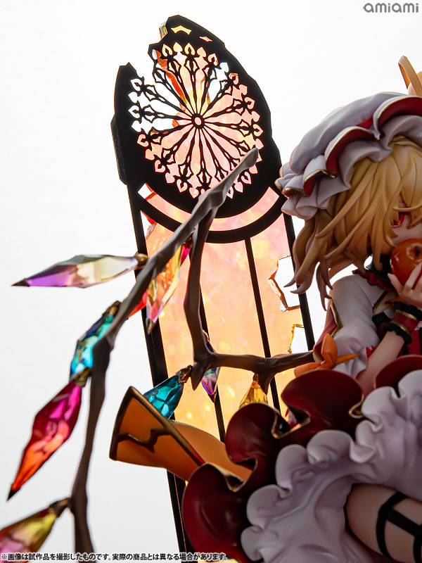 PRE ORDER – 1/8 TOUHOU PROJECT FLANDRE SCARLET - AMI AMI LTD VER. (REPRODUCTION)