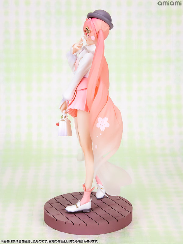 PRE ORDER – [SMILE VALUE 2025] POP UP PARADE SAKURA MIKU : HANAMI OUTFIT VER.