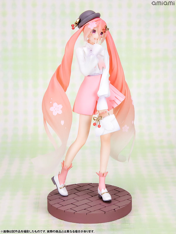 PRE ORDER – [SMILE VALUE 2025] POP UP PARADE SAKURA MIKU : HANAMI OUTFIT VER.