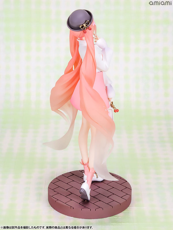 PRE ORDER – [SMILE VALUE 2025] POP UP PARADE SAKURA MIKU : HANAMI OUTFIT VER.