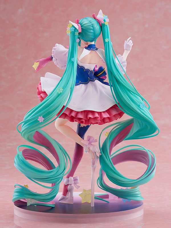 PRE ORDER – 1/7 CREATORS COLLECTION FIGURE HATSUNE MIKU : ROSUURI VER.