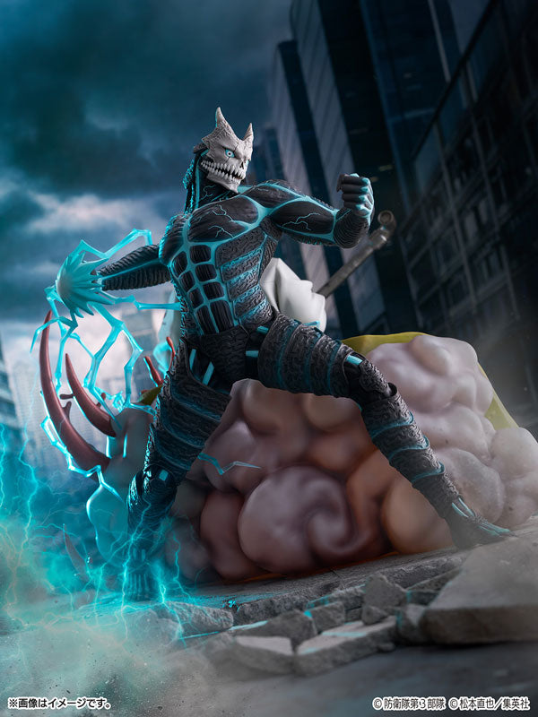 PRE ORDER – 1/7 KAIJU NO. 8 - KAIJU NO. 8 & KAFKA HIBINO　SCALE FIGURE