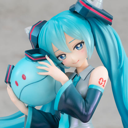 PRE ORDER – 1/7 LUCREA MOBILE SUIT GUNDAM 45TH ANNIVERSARY X HATSUNE MIKU - HATSUNE MIKU X OO GUNDAM