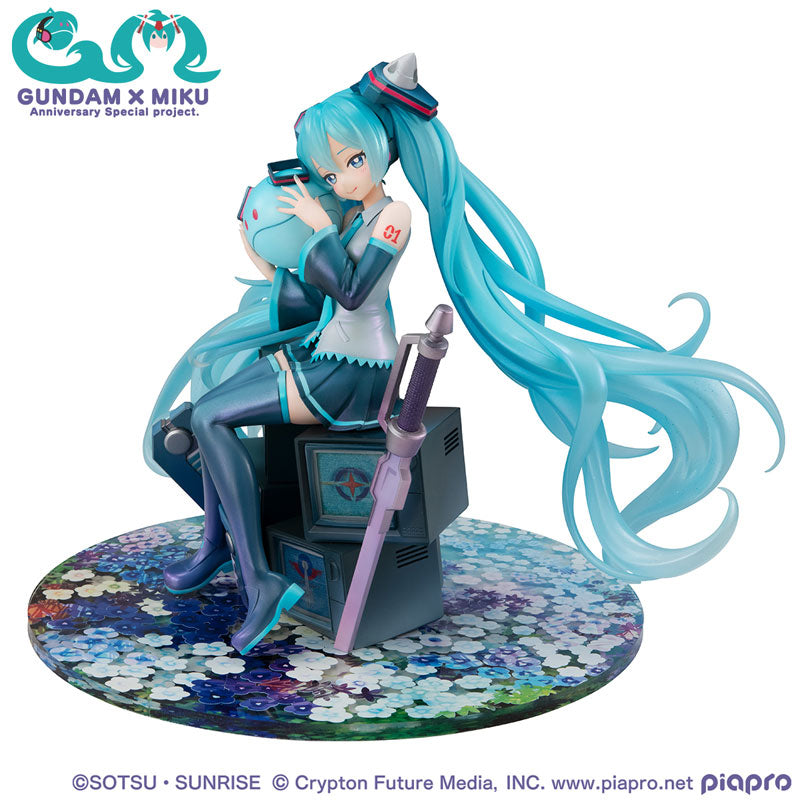 PRE ORDER – 1/7 LUCREA MOBILE SUIT GUNDAM 45TH ANNIVERSARY X HATSUNE MIKU - HATSUNE MIKU X OO GUNDAM