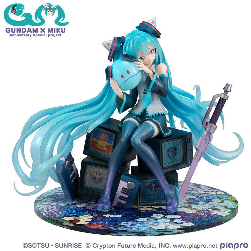 PRE ORDER – 1/7 LUCREA MOBILE SUIT GUNDAM 45TH ANNIVERSARY X HATSUNE MIKU - HATSUNE MIKU X OO GUNDAM