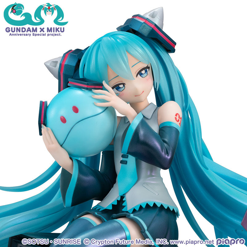 PRE ORDER – 1/7 LUCREA MOBILE SUIT GUNDAM 45TH ANNIVERSARY X HATSUNE MIKU - HATSUNE MIKU X OO GUNDAM