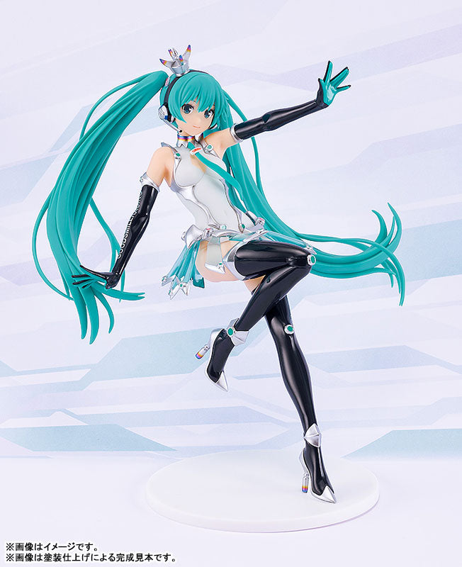 PRE ORDER – 1/8 REINCARNATION RACING MIKU : 2013 VER.
