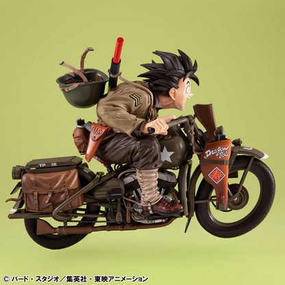 PRE ORDER – DESKTOP REAL MCCOYEX DRAGON BALL Z - SON GOKU & BIKE