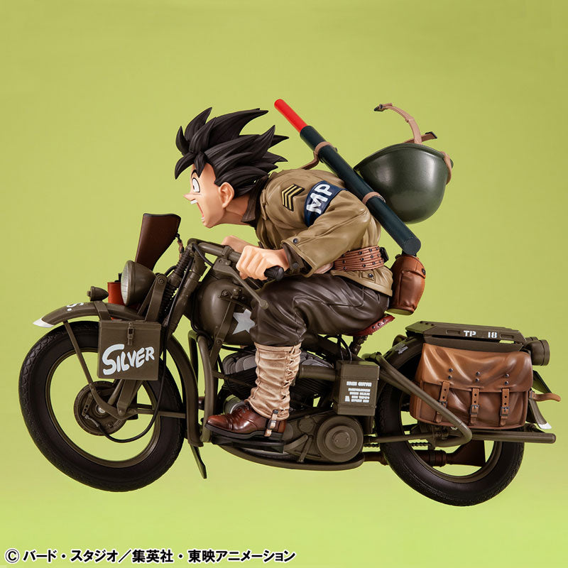 PRE ORDER – DESKTOP REAL MCCOYEX DRAGON BALL Z - SON GOKU & BIKE