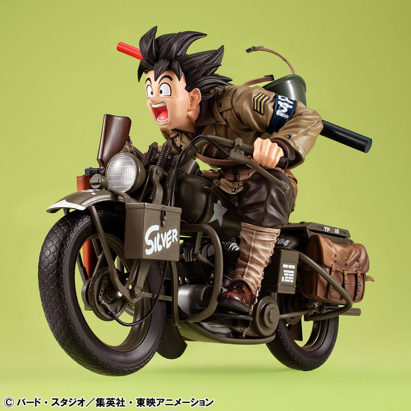 PRE ORDER – DESKTOP REAL MCCOYEX DRAGON BALL Z - SON GOKU & BIKE