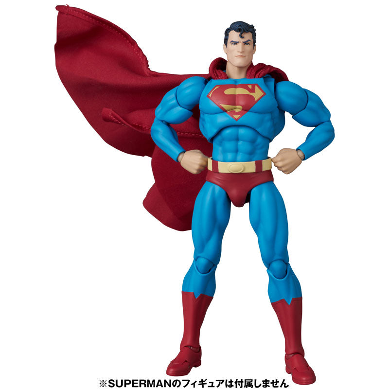 PRE ORDER – MAFEX CLARK KENT (BATMAN: HUSH VER.)