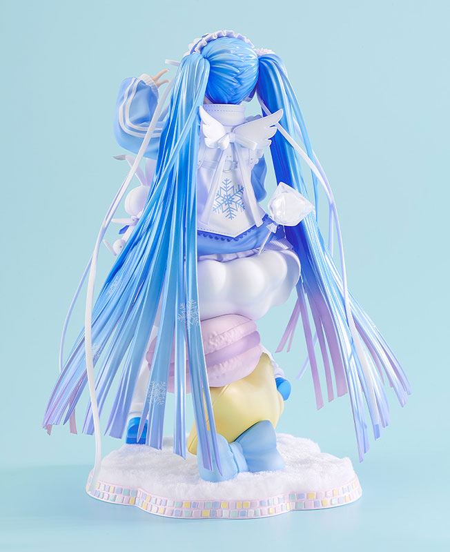 PRE ORDER – 1/7 SNOW MIKU : YUKIIRO POP VER.