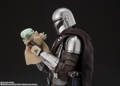 PRE ORDER – S.H.FIGUARTS STAR WARS: THE MANDALORIAN AND GROGU - MANDALORIAN & GROGU