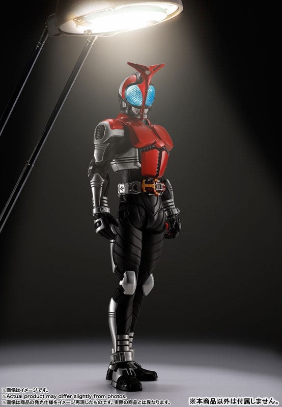 PRE ORDER – S.H.FIGUARTS (SHINKOCCHOU SEIHOU) MASKED RIDER KABUTO RIDER FORM 20TH ANNIVERSARY VER.