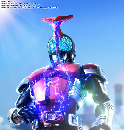 PRE ORDER – S.H.FIGUARTS (SHINKOCCHOU SEIHOU) MASKED RIDER KABUTO RIDER FORM 20TH ANNIVERSARY VER.