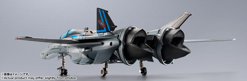 BACK ORDER – DX CHOGOKIN TOP GUN: MAVERICK - VF-25 MESSIAH VALKYRIE TOPGUN