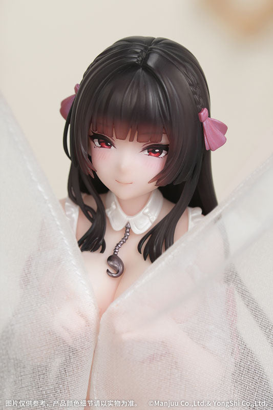 PRE ORDER – GIFT+ 1/8 AZUR LANE - TRINIDAD : TRAPPER IN THE CHANGING ROOM VER.