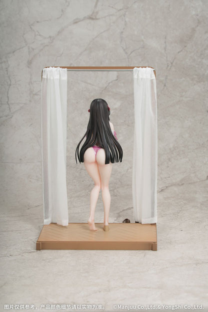 PRE ORDER – GIFT+ 1/8 AZUR LANE - TRINIDAD : TRAPPER IN THE CHANGING ROOM VER.