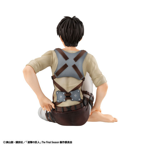 BACK ORDER – G.E.M. SERIES ATTACK ON TITAN - PALM SIZE EREN / SQUAD CAPTAIN LEVI SET