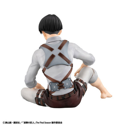 BACK ORDER – G.E.M. SERIES ATTACK ON TITAN - PALM SIZE EREN / SQUAD CAPTAIN LEVI SET