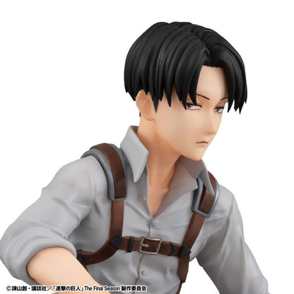 BACK ORDER – G.E.M. SERIES ATTACK ON TITAN - PALM SIZE EREN / SQUAD CAPTAIN LEVI SET