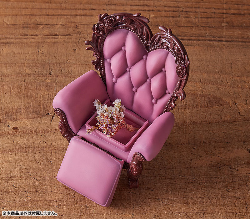 PRE ORDER – PARDOLL - ANTIQUE CHAIR - VALENTINE