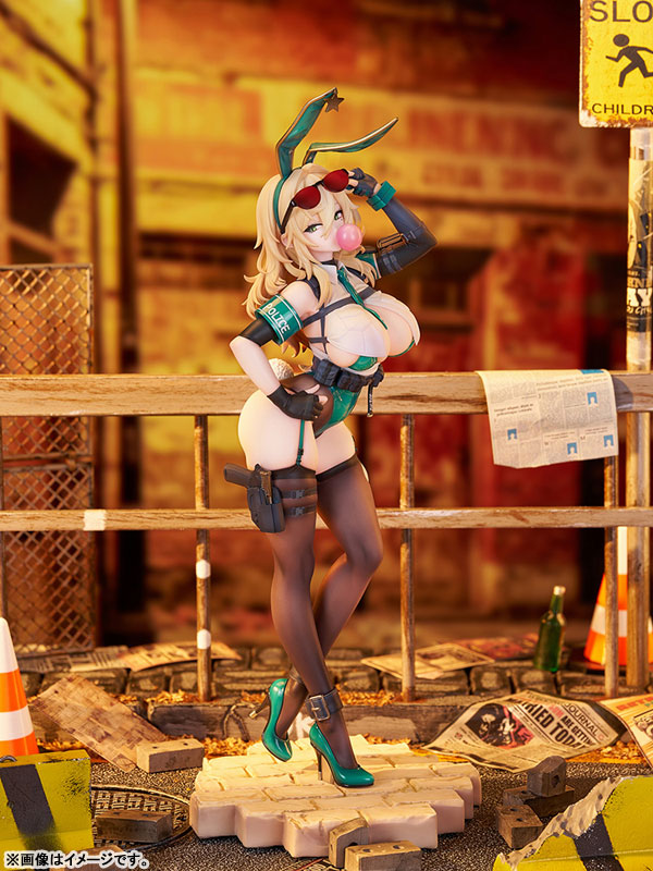 PRE ORDER – 1/6 CHELA77 ORIGINAL ILLUSTRATION - BUNNY COPS_01