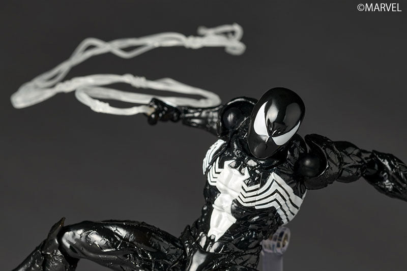 PRE ORDER – REVOLTECH AMAZING YAMAGUCHI - SYMBIOTE SPIDER-MAN - REISSUE