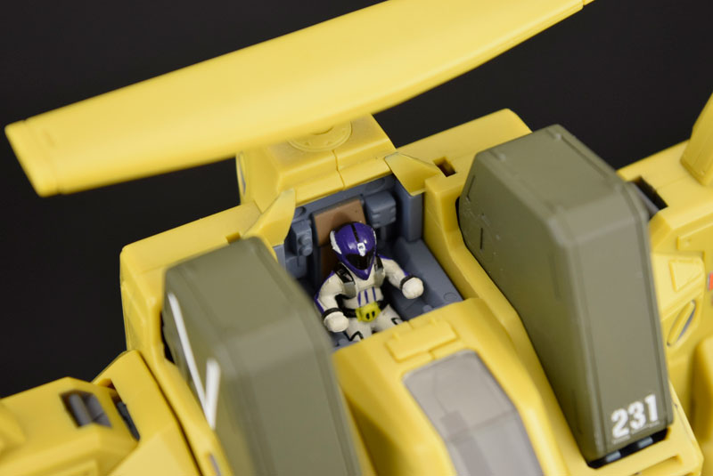 PRE ORDER – 1/60 MACROSS - ADR-04-MK. X ANTI-AIRCRAFT INTERCEPTOR TYPE DESTROID DEFENDER