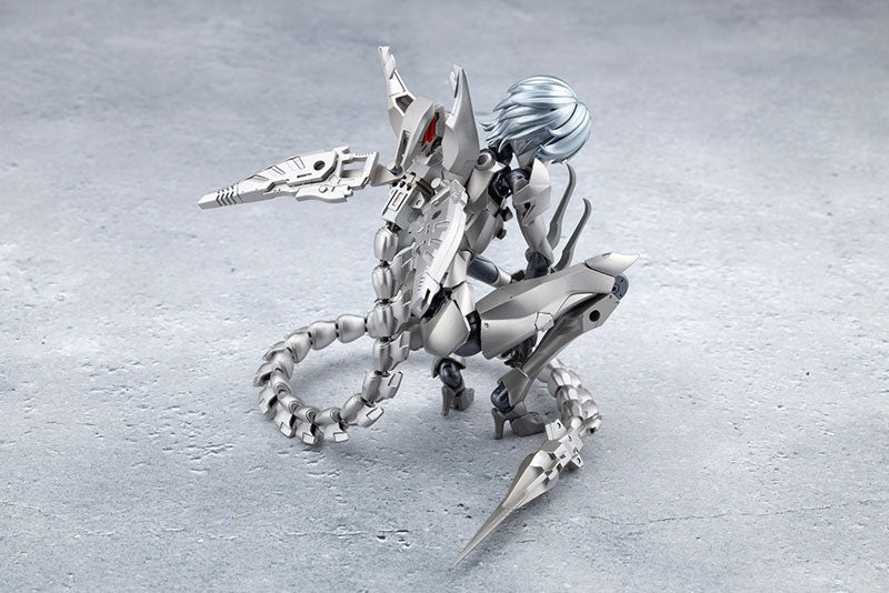 PRE ORDER – MEGALOMARIA UNLIMITED UNIVERSE - WRECKAGE HUNTER - CX052