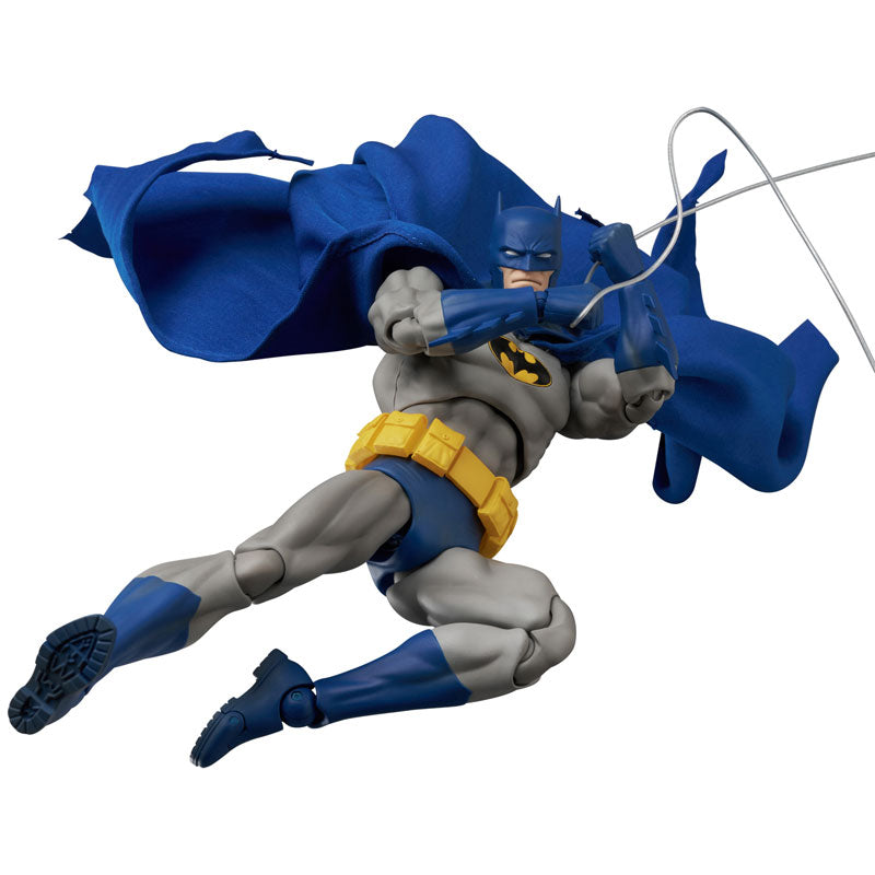PRE ORDER – MAFEX BATMAN RECOLLECTION BLUE VER.