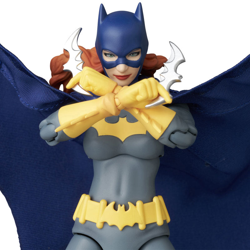 PRE ORDER – MAFEX BATMAN BATGIRL RECOLLECTION VER.