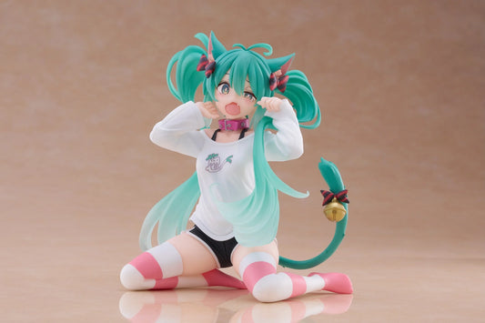 PRE ORDER – HATSUNE MIKU DESKTOP CUTE FIGURE ( CAT EAR T-SHIRT VER. )