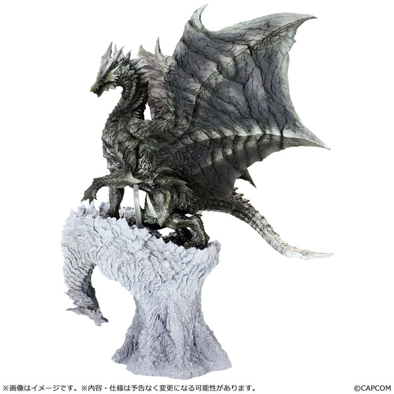 PRE ORDER – CAPCOM FIGURE BUILDER CREATOR'S MODEL MONSTER HUNTER - KUSHALA DAORA RE-PRO MODEL