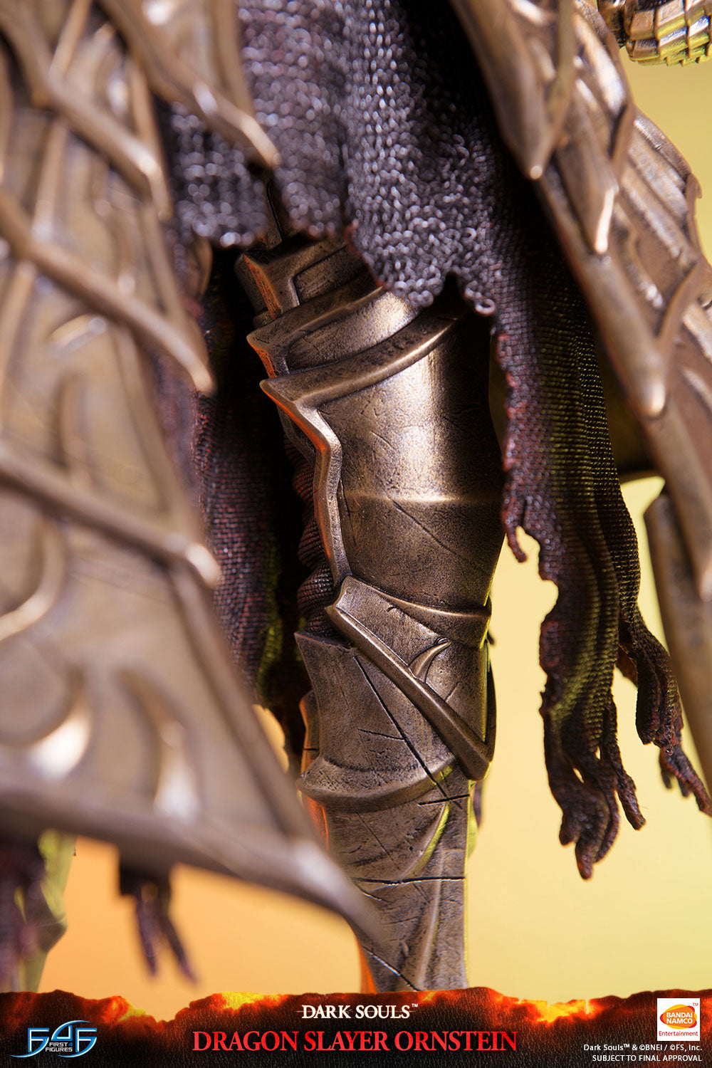 PRE ORDER – DARK SOULS - DRAGON SLAYER ORNSTEIN STANDARD EDITION
