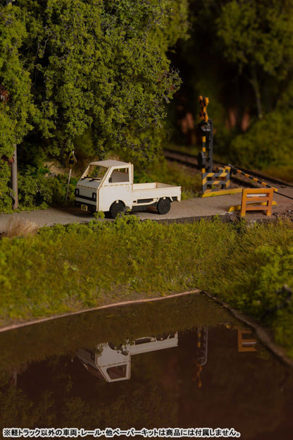 PRE ORDER – 1/80 SCALE PAPER KIT TOWN CORNER ACCESSORY SERIES KEI TRUCK (WHITE/SILVER/PALE GREEN)