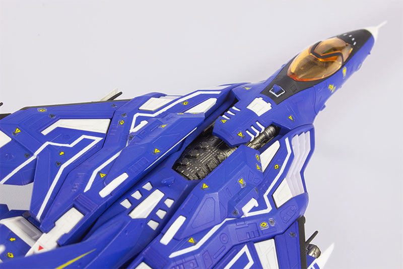 PRE ORDER – 1/100 RAIDENⅤ DIRECTOR'S CUT - FT-00004A AZUMA [2P COLOR VER.]