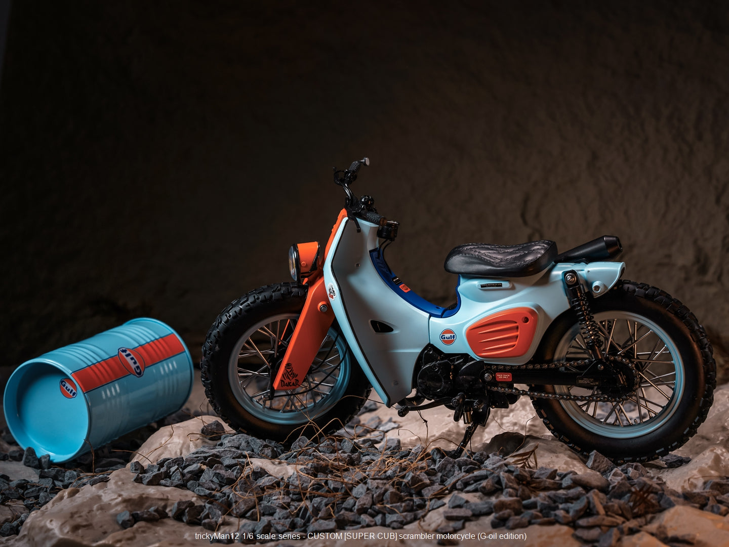 PRE ORDER – 1/6 SUPER CUB SCRAMBLER MOTORCYCLE FB-10134B2 + REAR RACK FB-10147-3-1