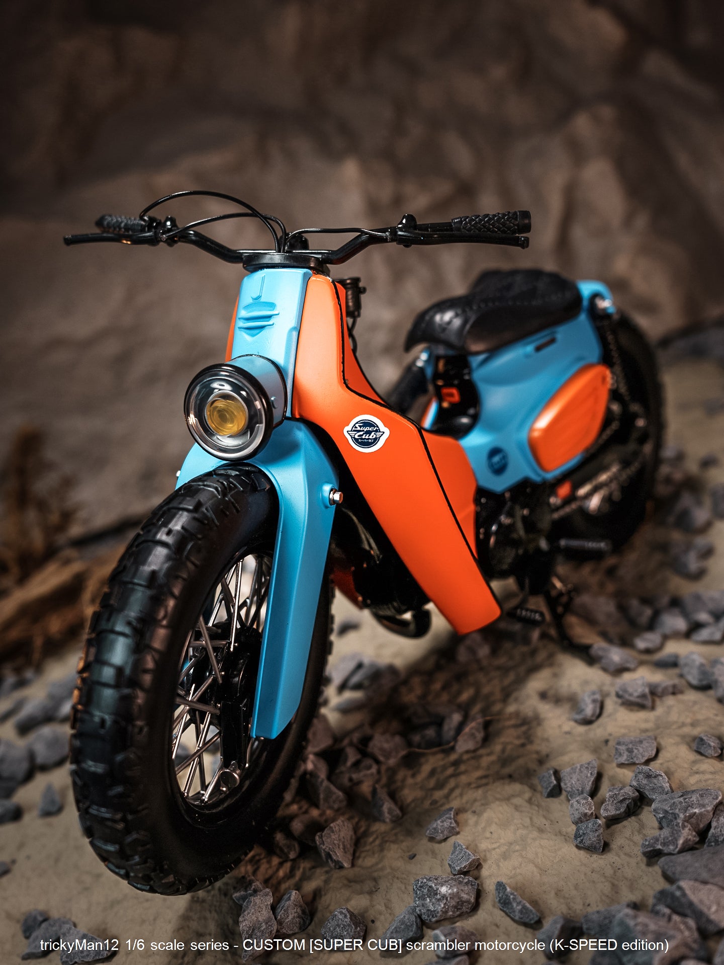 PRE ORDER – 1/6 SUPER CUB SCRAMBLER MOTORCYCLE FB-10134B1 + REAR RACK FB-10147-3-1