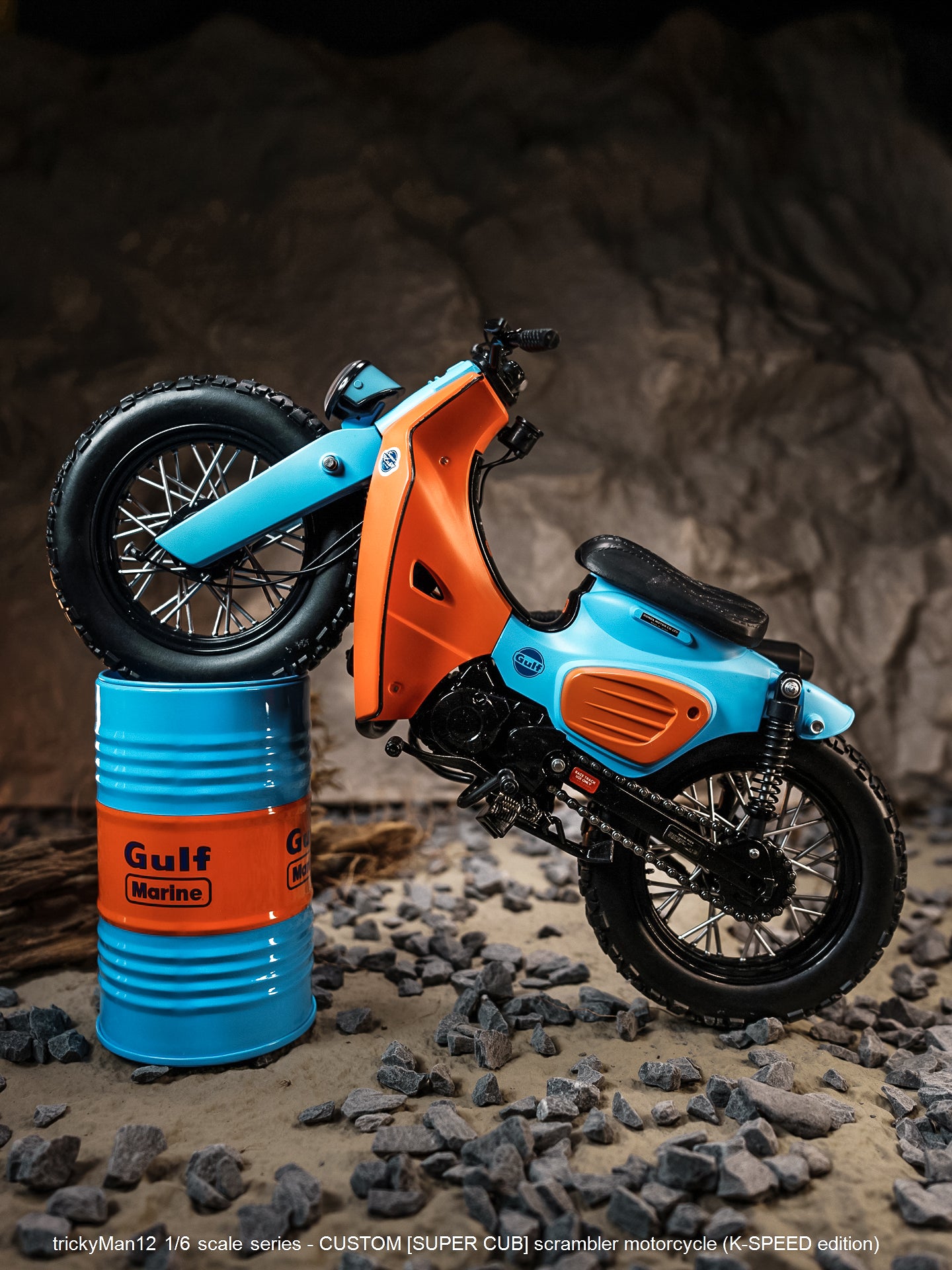 PRE ORDER – 1/6 SUPER CUB SCRAMBLER MOTORCYCLE FB-10134B1 + REAR RACK FB-10147-3-1