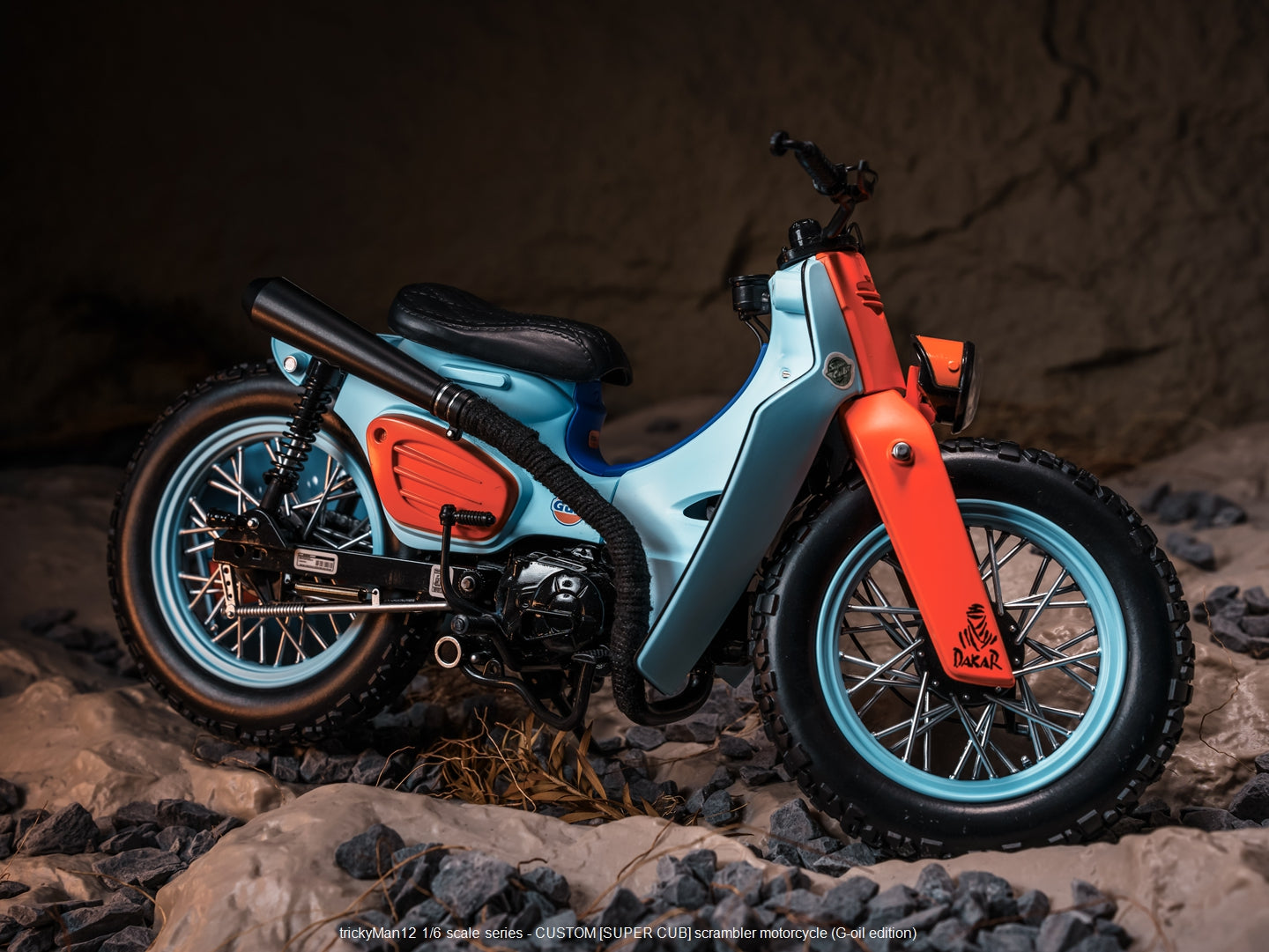 PRE ORDER – 1/6 SUPER CUB SCRAMBLER MOTORCYCLE FB-10134B2 + REAR RACK FB-10147-3-1